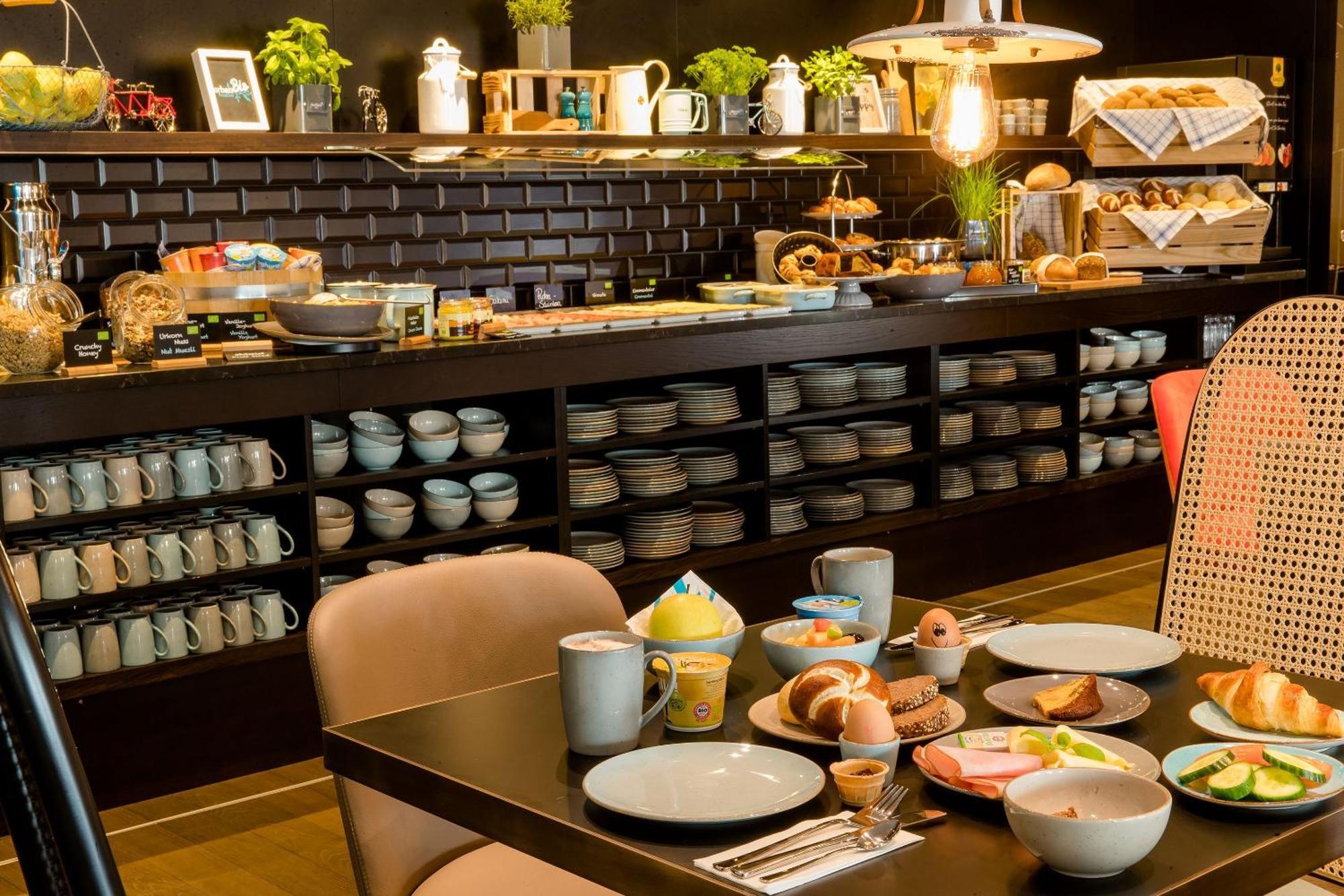 Motel One Linz-Hauptplatz Eksteriør billede